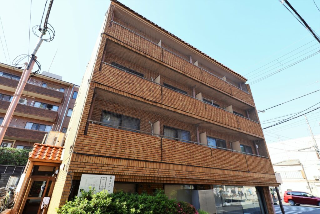 ファーストロイヤルハウス